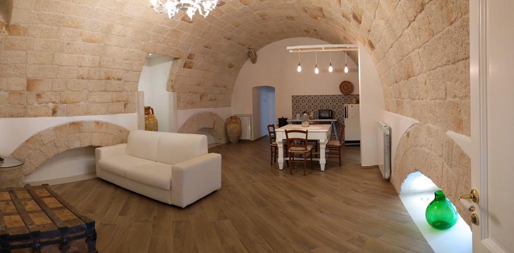 Palazzo Manfredi - Bed And Breakfast โมโนโปลี ภายนอก รูปภาพ